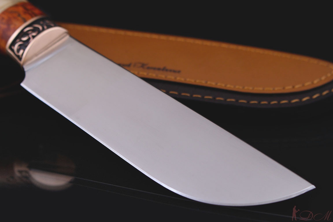 Охотничий нож "Медведь" Клинок К340. Рукоять бронза, Рог, шпальт карельской березы.